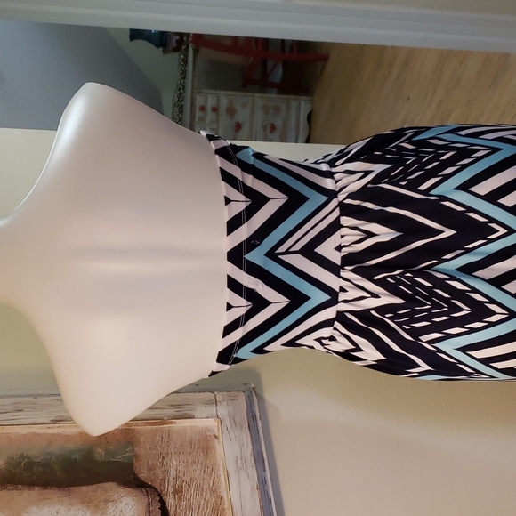 Emerald Sundae Dress - Picture 9 of 12